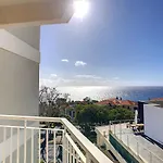 Lido Life Apartment By Lovelystay